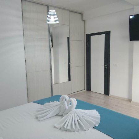 Apartament One Kazeboo นาโวดาริ ภายนอก รูปภาพ