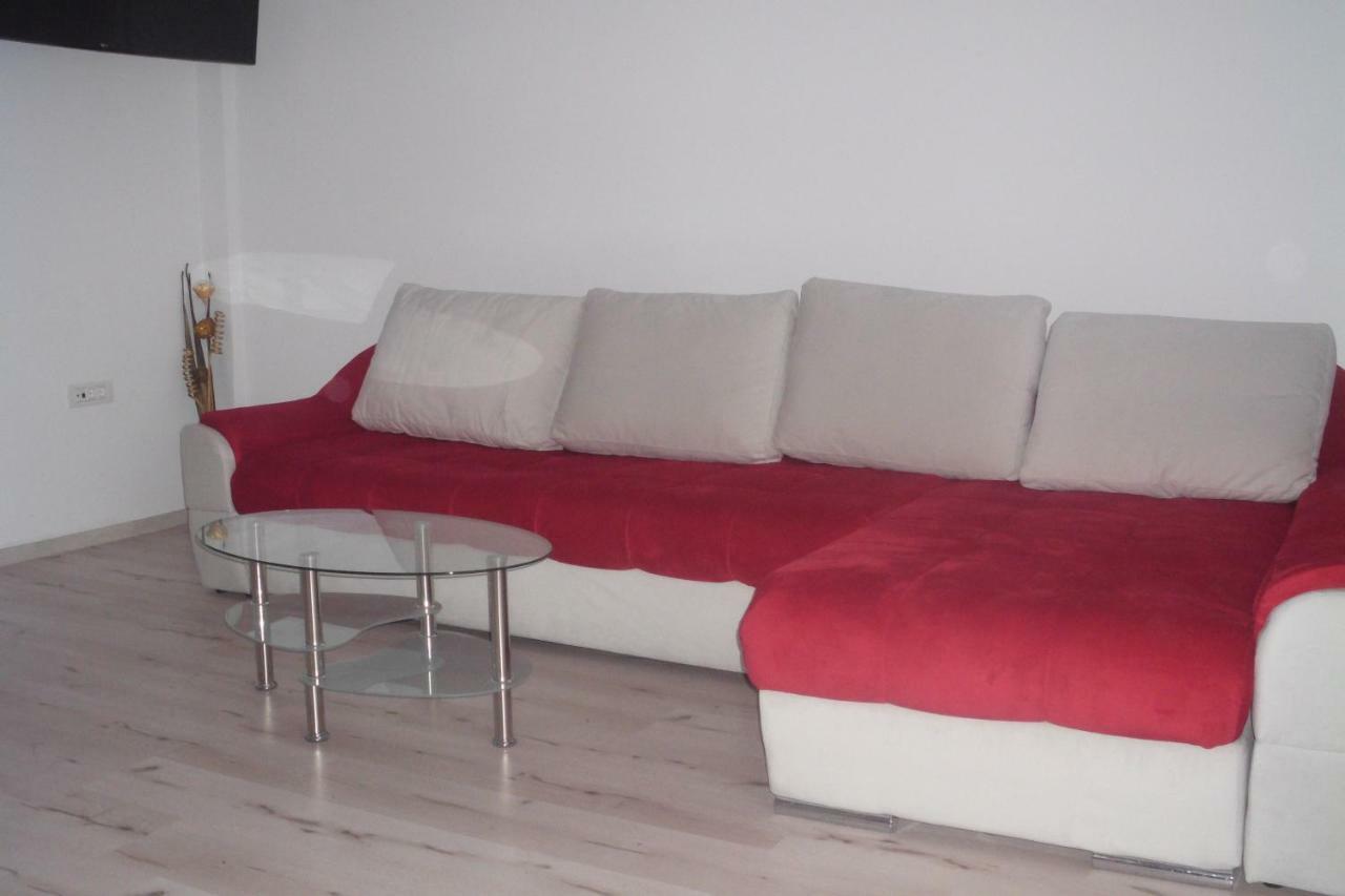Apartament One Kazeboo นาโวดาริ ภายนอก รูปภาพ
