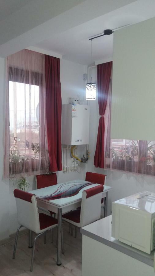 Apartament One Kazeboo นาโวดาริ ภายนอก รูปภาพ