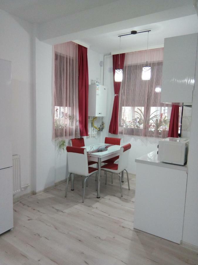 Apartament One Kazeboo นาโวดาริ ภายนอก รูปภาพ