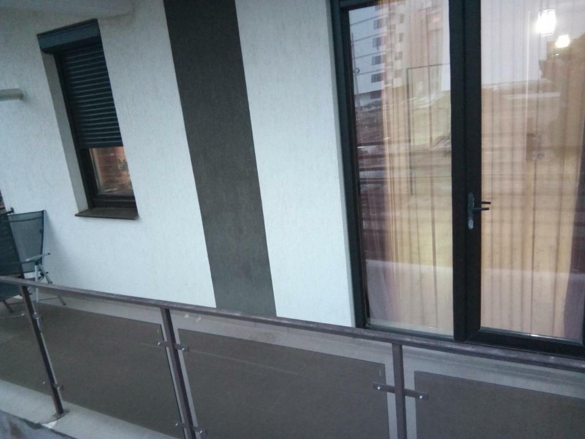 Apartament One Kazeboo นาโวดาริ ภายนอก รูปภาพ