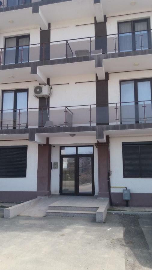 Apartament One Kazeboo นาโวดาริ ภายนอก รูปภาพ